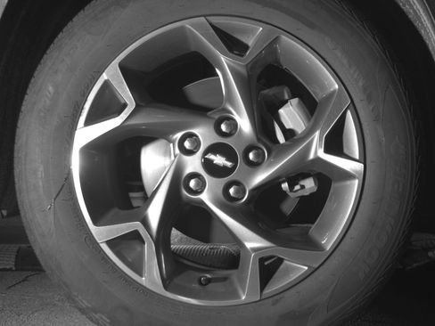 Used 2025 Chevrolet Trax LT FWD image 13