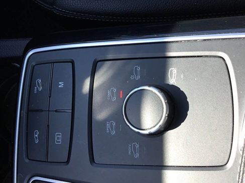 Used 2018 Mercedes-Benz GLS 450 4MATIC image 32