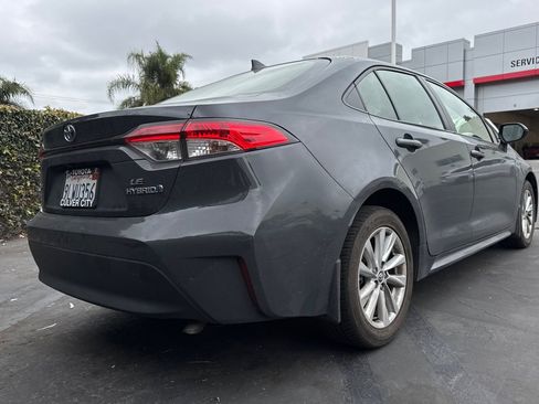 Certified 2024 Toyota Corolla LE w/ LE Convenience Package FWD image 5