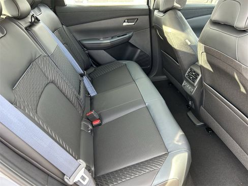 New 2026 Nissan Leaf Platinum+ image 11