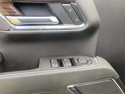 New 2026 GMC Sierra 1500 SLE image 15