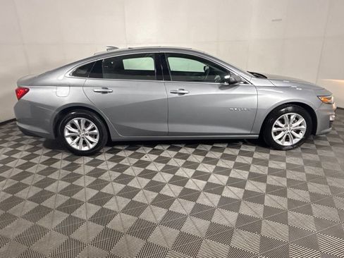 Used 2024 Chevrolet Malibu LT FWD image 11