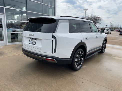 New 2027 Kia Telluride S image 5