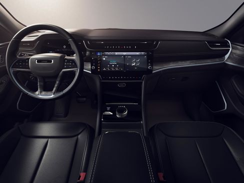 New 2026 Jeep Grand Cherokee Limited image 6