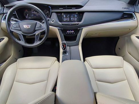 Used 2018 Cadillac XT5 FWD image 13
