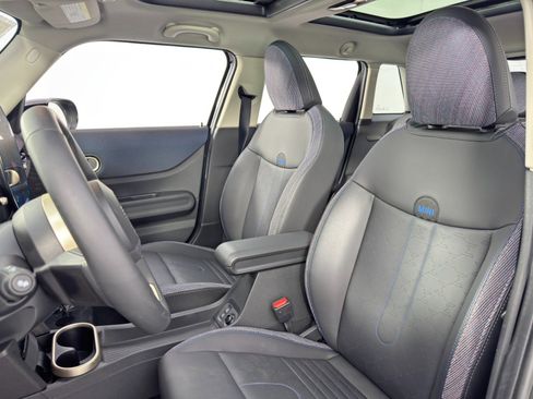 Used 2025 MINI Cooper S image 37