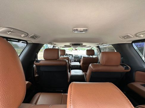 Used 2012 Toyota Sequoia Platinum AWD/4WD image 12