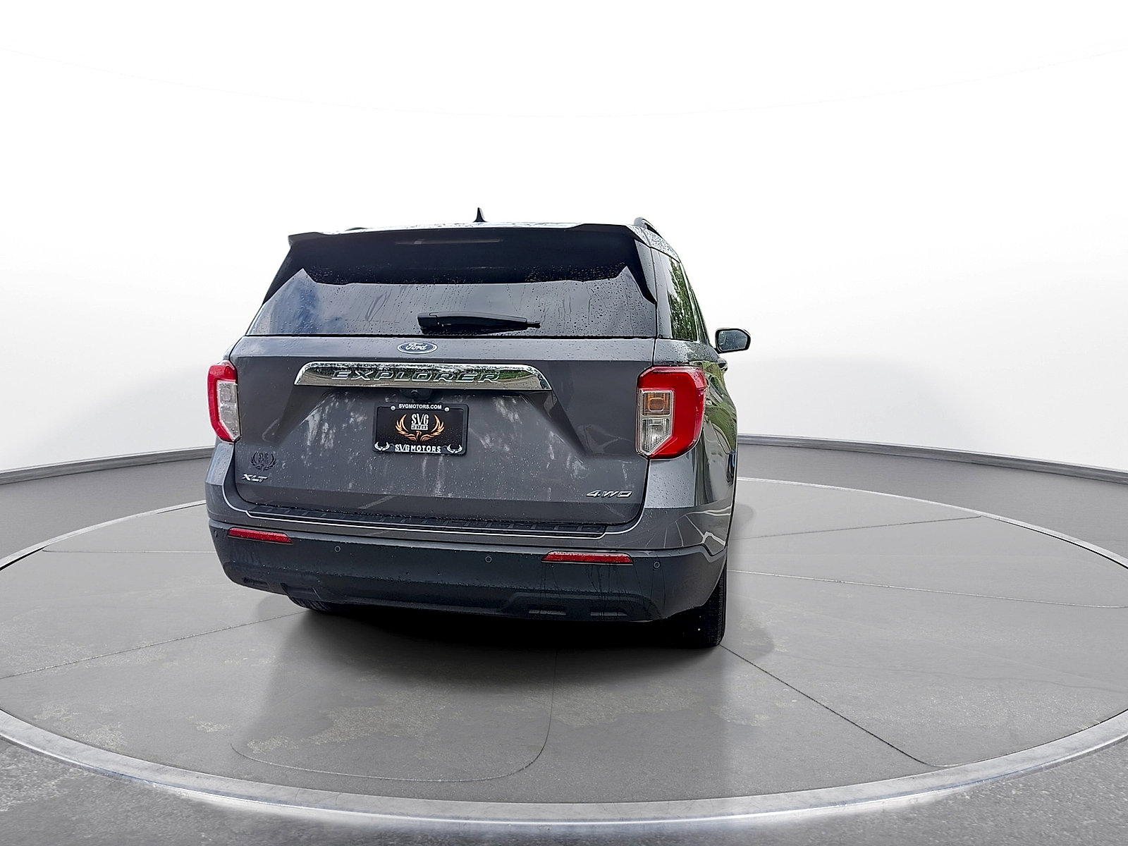 Used 2023 Ford Explorer XLT AWD/4WD image 7