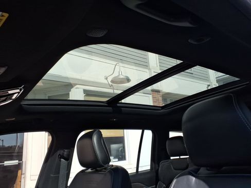 Used 2021 Jeep Grand Cherokee L Overland image 16