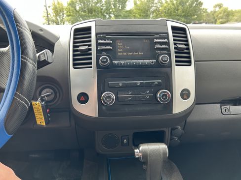 Used 2014 Nissan Xterra S w/ Nevada Tow Package image 10
