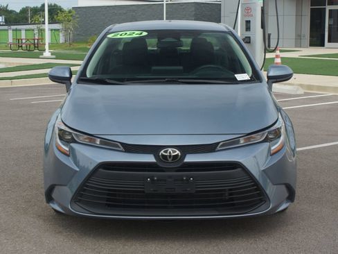 Used 2024 Toyota Corolla LE FWD image 23