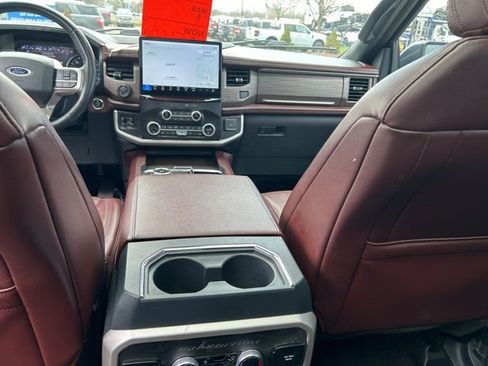 Used 2023 Ford Expedition Limited AWD/4WD image 22