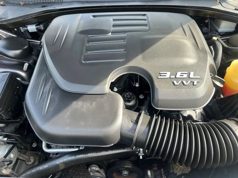 Used 2022 Dodge Charger SXT RWD image 33