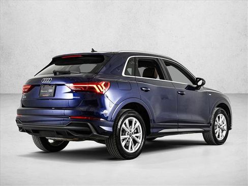 Certified 2025 Audi Q3 2.0T Premium Plus w/ Premium Plus Package image 5