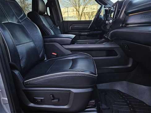 Used 2022 RAM 3500 Limited image 27