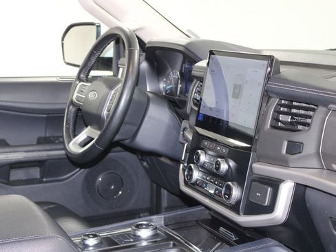 Certified 2024 Ford Expedition Max XLT image 34