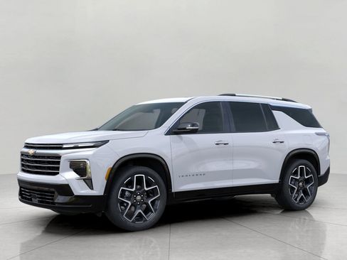 New 2026 Chevrolet Traverse High Country w/ LPO, Floor Liner Package AWD/4WD image 2