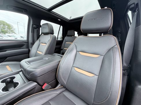 Used 2023 GMC Yukon AT4 w/ AT4 Premium Plus Package AWD/4WD image 24