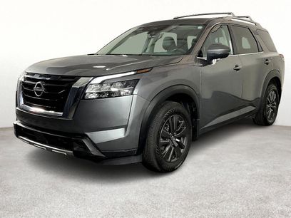 Used 2023 Nissan Pathfinder SL