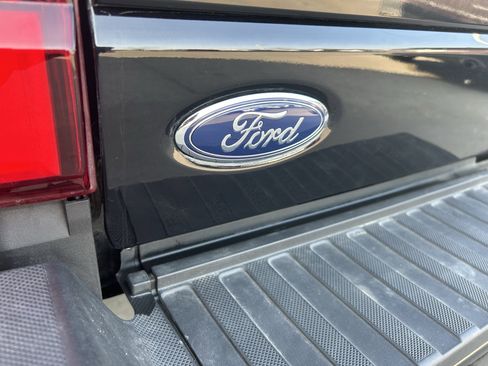 Used 2025 Ford F250 Platinum image 13