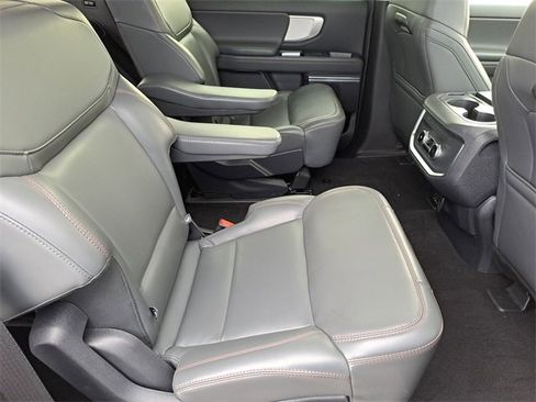 Certified 2025 Ford Expedition Active image 30