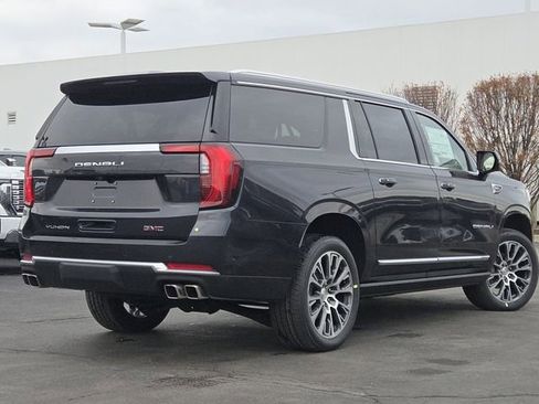 New 2026 GMC Yukon XL Denali w/ Sun & Power Step Package AWD/4WD image 26