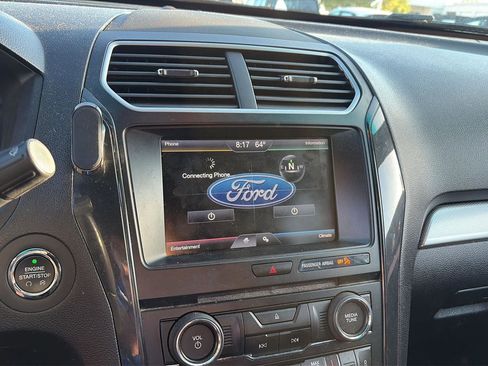 Used 2016 Ford Explorer XLT w/ Equipment Group 201A image 6