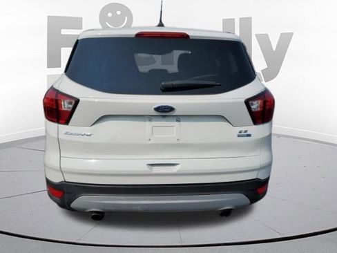 Used 2019 Ford Escape SE AWD/4WD image 4