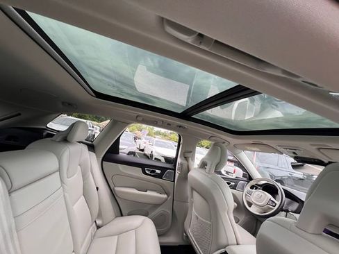 Used 2018 Volvo XC60 T5 Inscription w/ Convenience Package AWD/4WD image 30