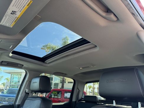 Used 2018 GMC Sierra 1500 Denali w/ Denali Ultimate Package image 33