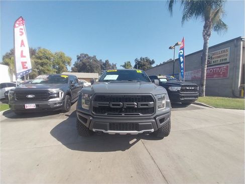 Used 2020 Ford F150 Raptor w/ Equipment Group 802A Luxury AWD/4WD image 2