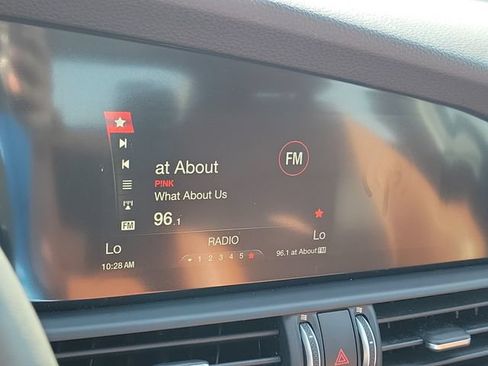 Used 2019 Alfa Romeo Giulia Ti RWD image 13