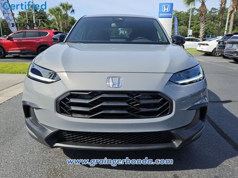 Certified 2025 Honda HR-V Sport image 8