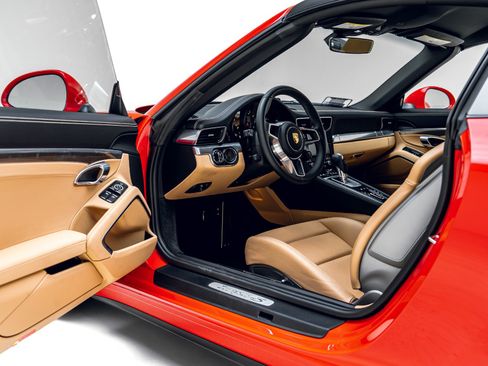Used 2019 Porsche 911 Targa 4S AWD/4WD image 34