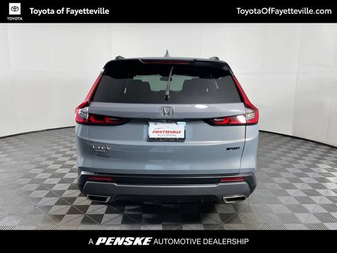 Used 2023 Honda CR-V Sport image 12