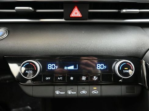 New 2026 Hyundai Elantra Blue image 32