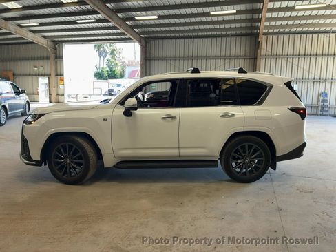Used 2025 Lexus LX 600 F Sport AWD/4WD image 2