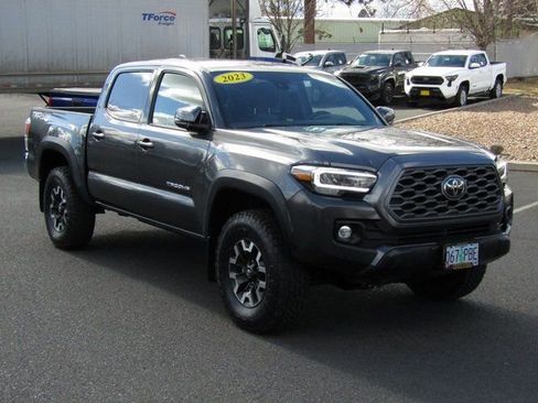 Used 2023 Toyota Tacoma TRD Off-Road image 7