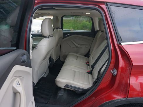 Used 2019 Ford Escape Titanium image 14