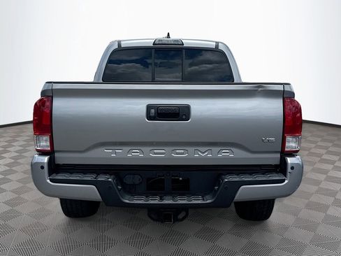 Used 2016 Toyota Tacoma TRD Sport w/ Premium & Technology Package RWD image 7