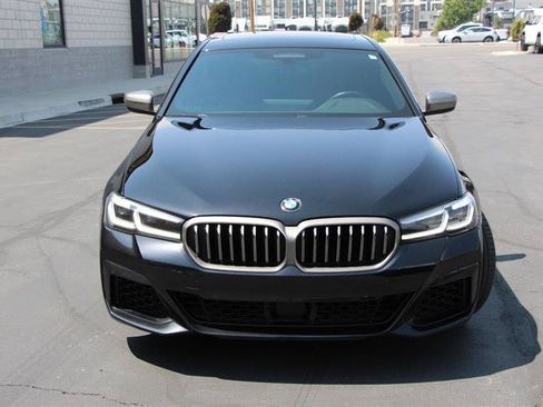 Used 2023 BMW M550i xDrive AWD/4WD image 3