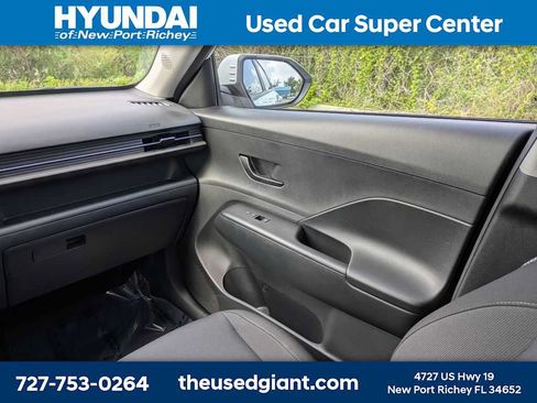 Certified 2024 Hyundai Kona SEL FWD image 19