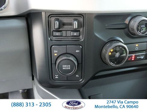 New 2026 Ford F250 XLT w/ XLT Premium Package AWD/4WD image 25
