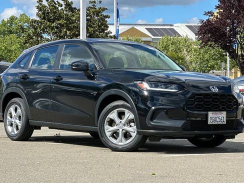 Certified 2023 Honda HR-V LX image 2