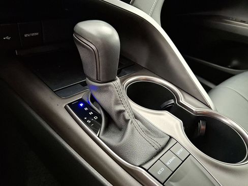 Certified 2023 Toyota Camry SE FWD image 12