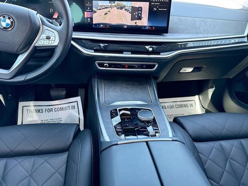 Used 2023 BMW X7 xDrive40i w/ Premium Package AWD/4WD image 19