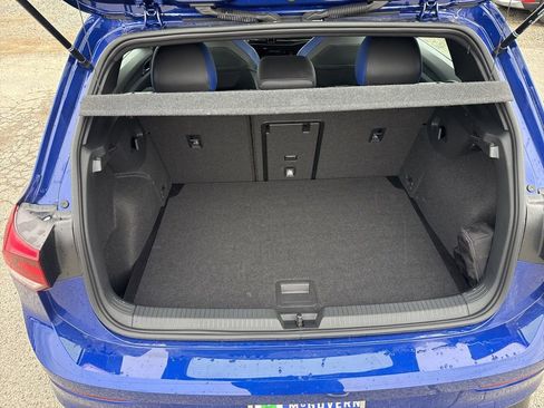 Used 2025 Volkswagen Golf R AWD/4WD image 18