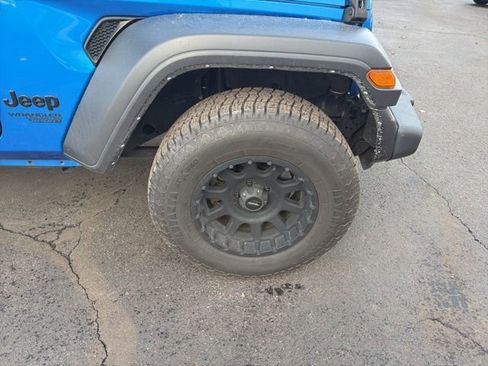 Used 2021 Jeep Wrangler Unlimited Sport image 19