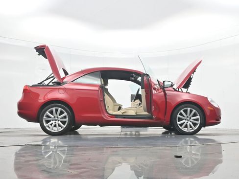 Used 2010 Volkswagen Eos Komfort FWD image 43