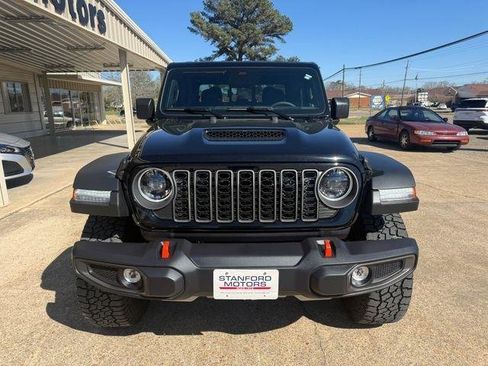 Used 2026 Jeep Gladiator Mojave AWD/4WD image 4